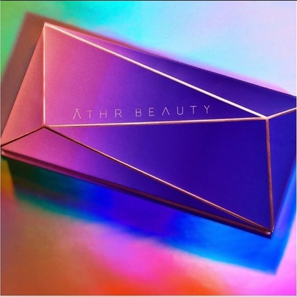 ĀTHR BEAUTY Moonlight Crystal Palette NIB Retail $58 - Picture 3 of 10